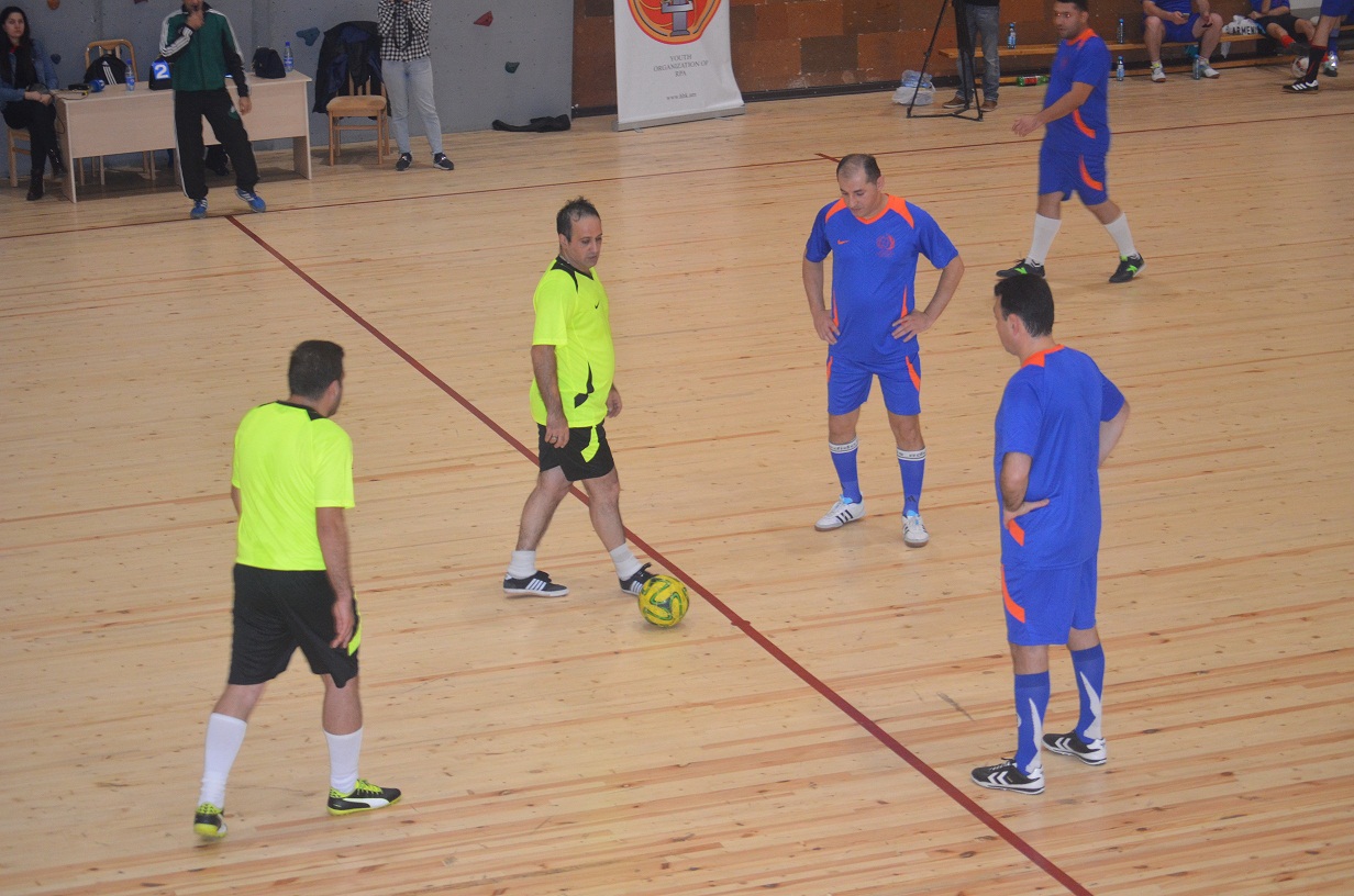 Ոչ-ոքի՝ ուսանողներ-պաշտոնյաներ պայքարում