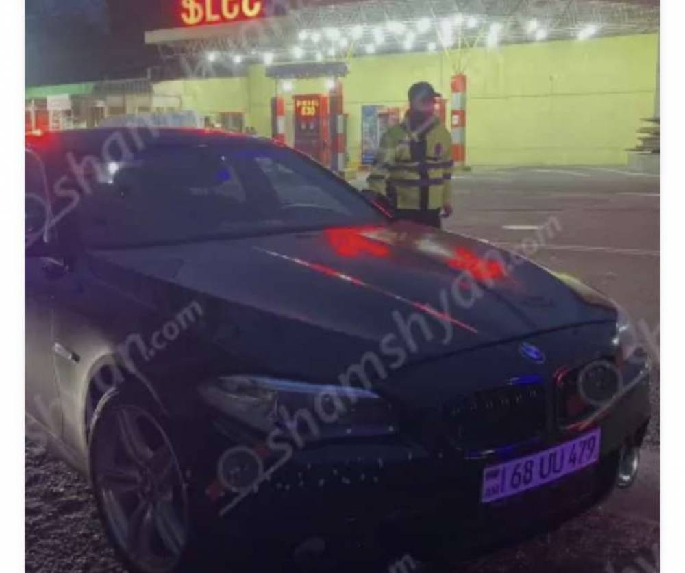 BMW-ում գտնվող 3 երիտասարդներից մեկի մոտ հայտնաբերվել է «կրիստալ» տեսակի թմրամիջոց