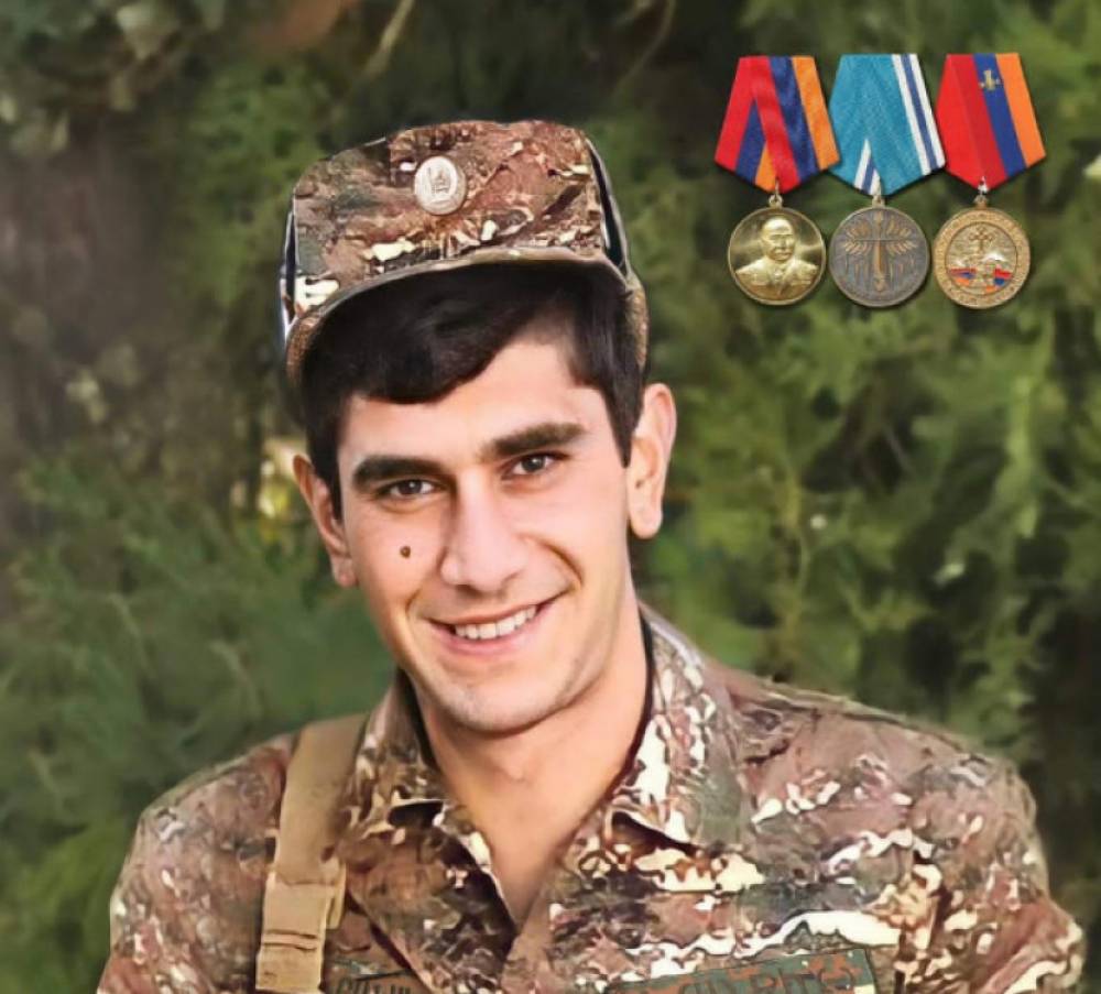 «Ապրում ենք, բայց սա ապրել չէ, դեռ չեմ հավատում, որ Ժորան զոհվել է». կամավոր Ժորա Խաչատրյանը տուն է «վերադարձել» զոհվելուց 73 օր անց՝ մայրիկի ծննդյան նախօրեին․ «Փաստ»