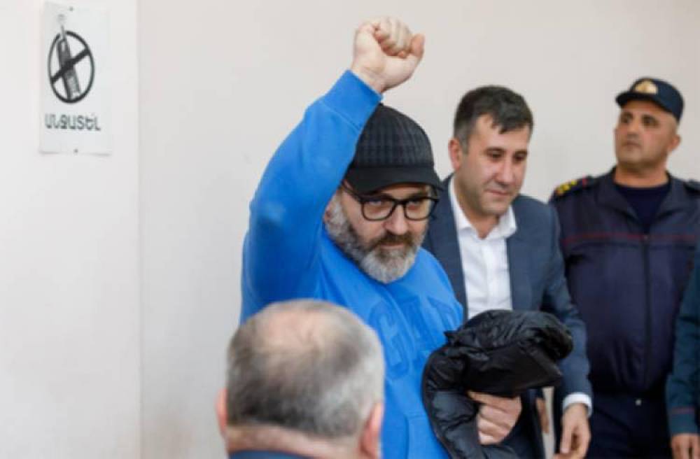 Քրիստոսի հարության լույսը առաջնորդում է մեր կռիվը չարիքի ու խավարի դեմ․ Մալյան