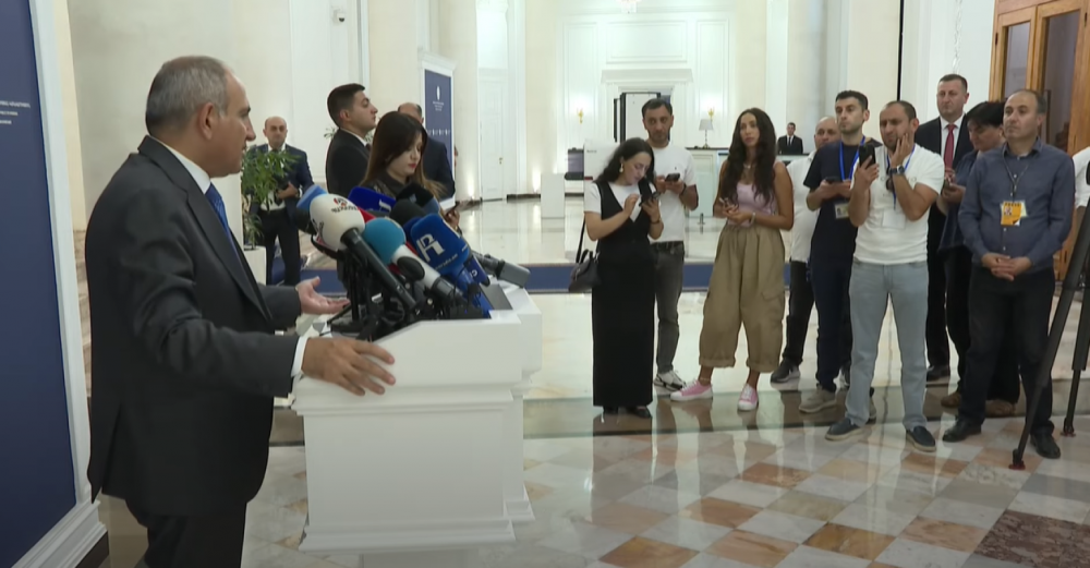 Սահմանին զինվոր չի զnhվում, դրանից ընդդիմությունը դժբախտ է, փրփրուրներից են կախվում. Փաշինյան