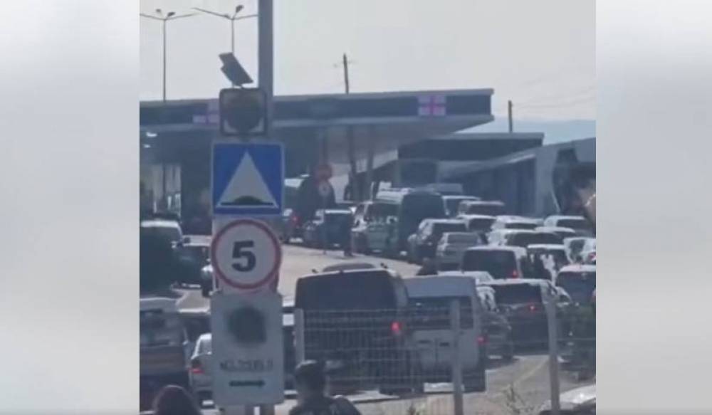 Հայաստան-Վրաստան սահմանին զբոսաշրջային հերթեր են․ նախարար