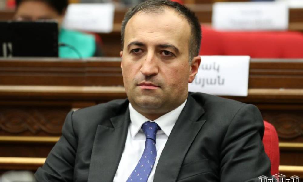Արսեն Թորոսյանը վայր է դնում պատգամավորական մանդատը. հայտնի է նրա նոր պաշտոնը