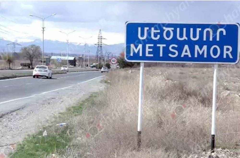 Մեծամորի ՀԱԷԿ-ի տարածքից 35-ամյա տղամարդը ողերի կոտրվածքներով տեղափոխվել է հիվանդանոց