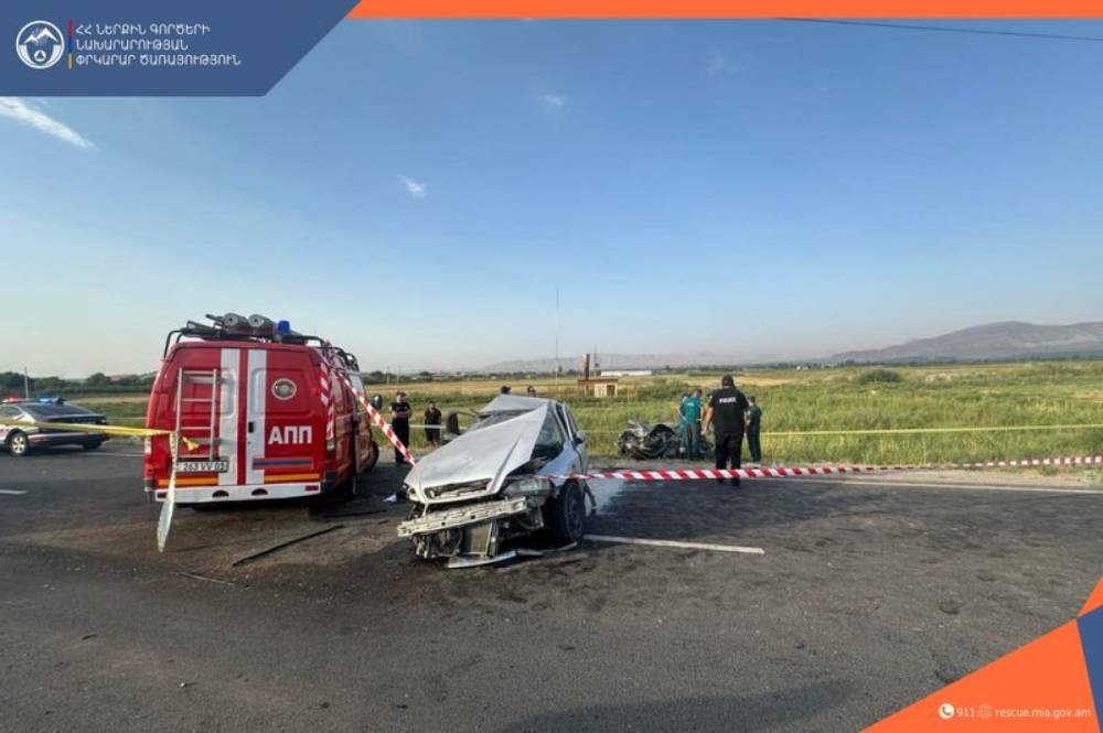 3 զnհ, 1 վիրшվոր․ Երևան-Մեղրի ավտոճանապարհին բախվել են Volkswagen և Opel մակնիշի ավտոմեքենաները