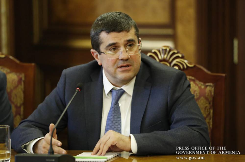 Արայիկ Հարությունյանը ձեռնամուխ է եղել իր տխրահռչակ «արտոնյալ վերնախավի» խնդիրների լուծմանը․ Արցախում պահանջում են նախագահի հրաժարականը