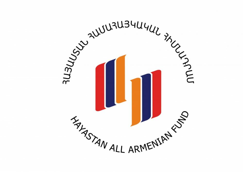 «Հայաստան» հիմնադրամն ամանորյա փաթեթներ է տրամադրել Արցախից տեղահանված ընտանիքներին