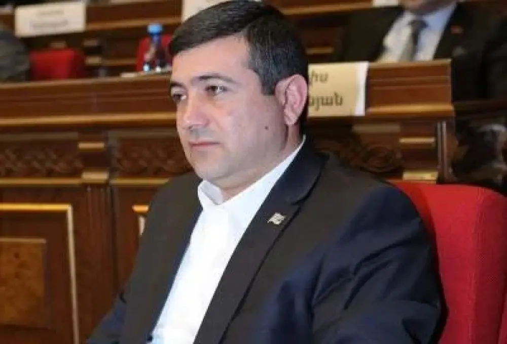 Զզվո՞ւմ են, թե՞ վախենում․ «Հրապարակ»