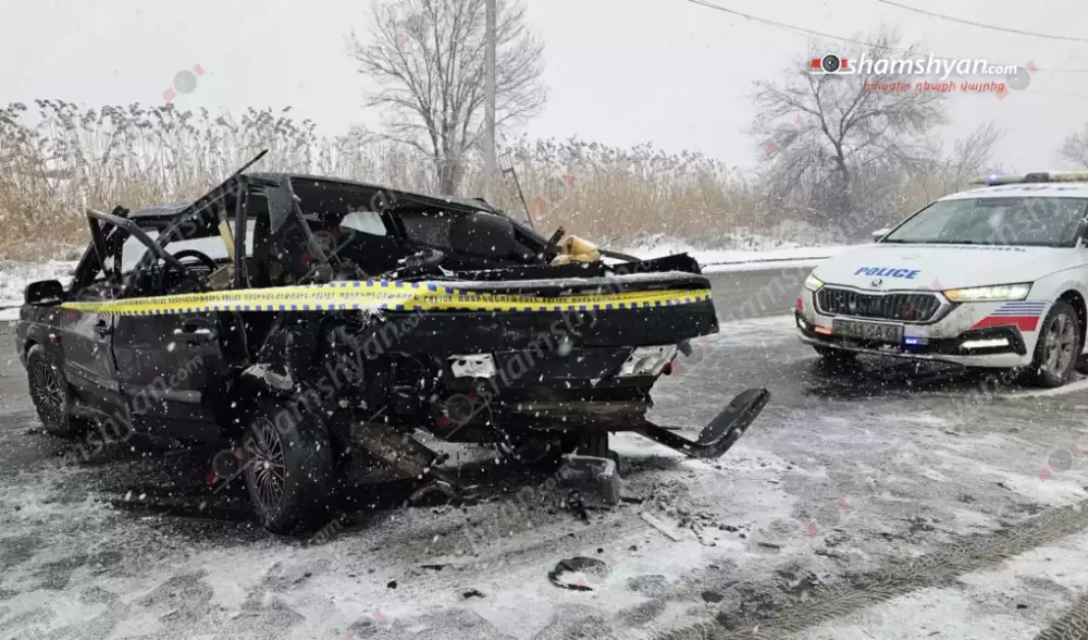 Բախվել են Opel Corsa-ն ու «ՎԱԶ 2114»-ը․ կան վիրավորներ