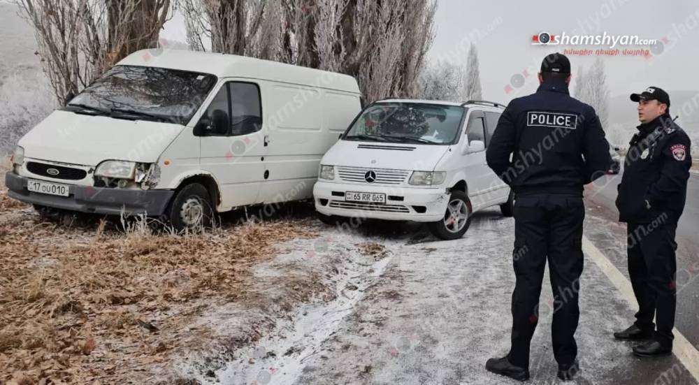 Կոտայքում բախվել են «Mercedes»-ը, «Ford Transit»-ն ու «Nissan X-Trail»-ը