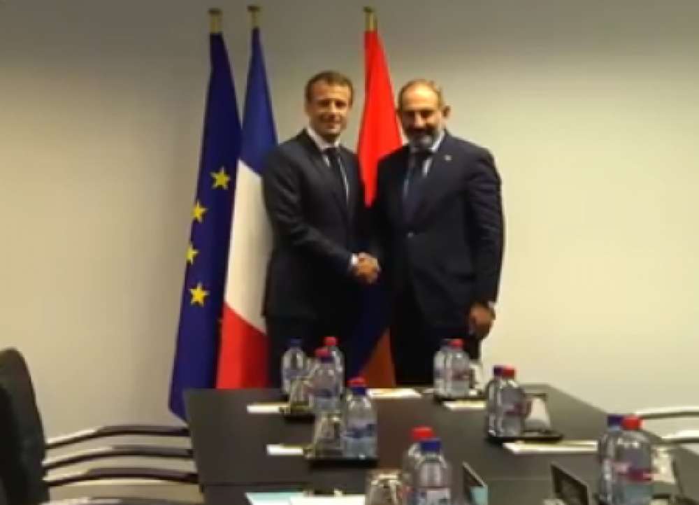 Կադրեր՝ Փաշինյան-Մակրոն հանդիպումից