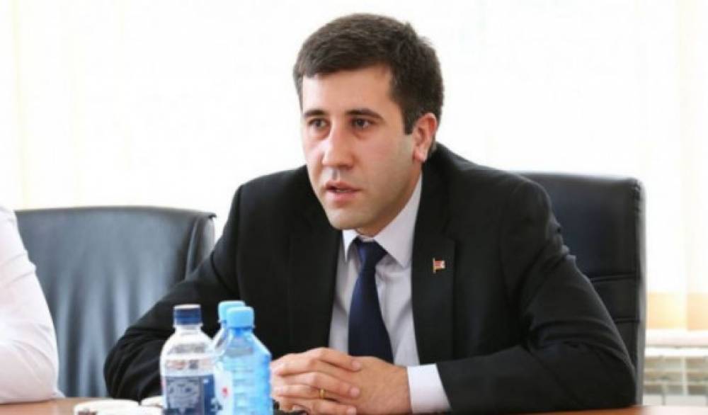 Հայաստանում հայտնվել է իշխանություն, որը փորձում է հետ պահել Սփյուռքի մեր եղբայրներին ու քույրերին իրեն կոշտ ձևով քննադատելուց․ Մելիքյան
