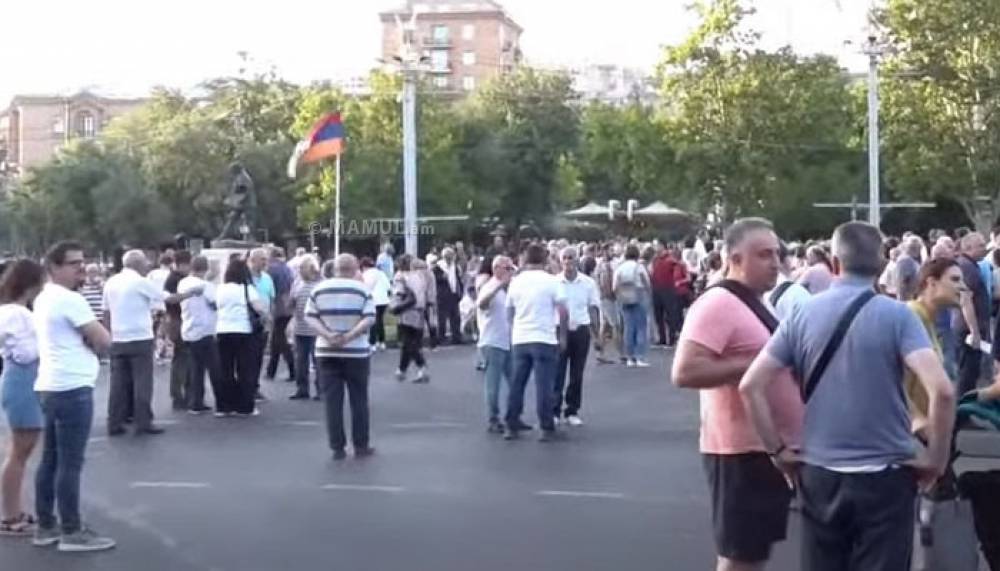 «Դիմադրություն» շարժման հանրահավաքը Ֆրանսիայի հրապարակում. ՈՒՂԻՂ ՄԻԱՑՈՒՄ