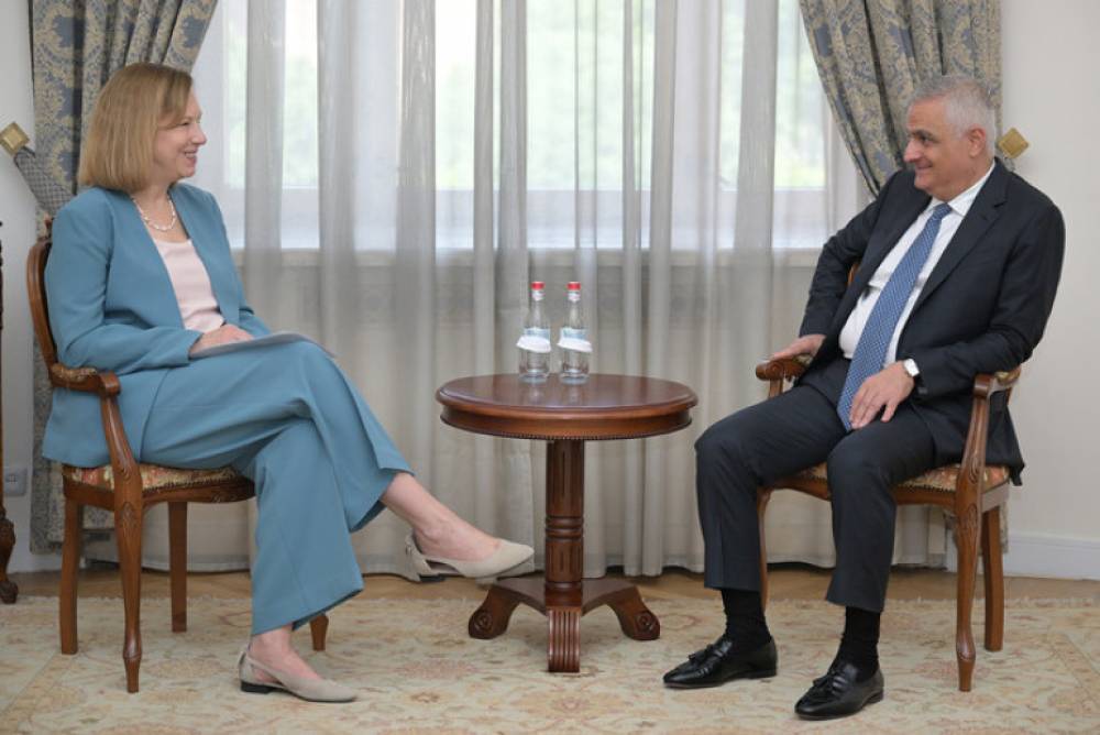 Մհեր Գրիգորյանն ու Քրիստինա Քվինը քննարկել են տարածաշրջանում հաղորդակցությունների ապաշրջափակման հնարավորությունները