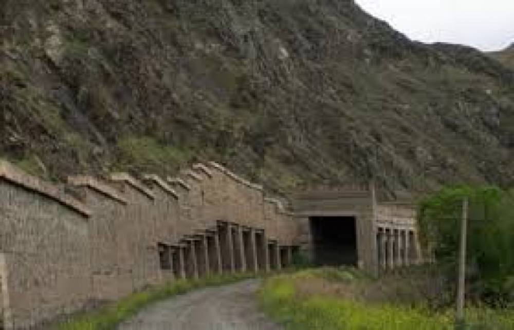 «Ինքնիշխանները» վտանգի տակ դրեցին Սյունիքը՝ դարձնելով աշխարհաքաղաքական խաղերի կիզակետ. ադրբեջանագետ