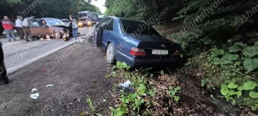 Պուշկինյան ոլորաններում մեքենաներ են բախվել․ 6 վիրավոր կա