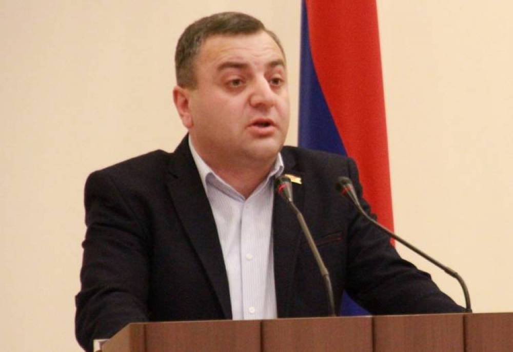Դավիթ Գալստյանն ու 590 հազար դոլար հափշտակածը՝ նույն խցում․ «Հրապարակ»