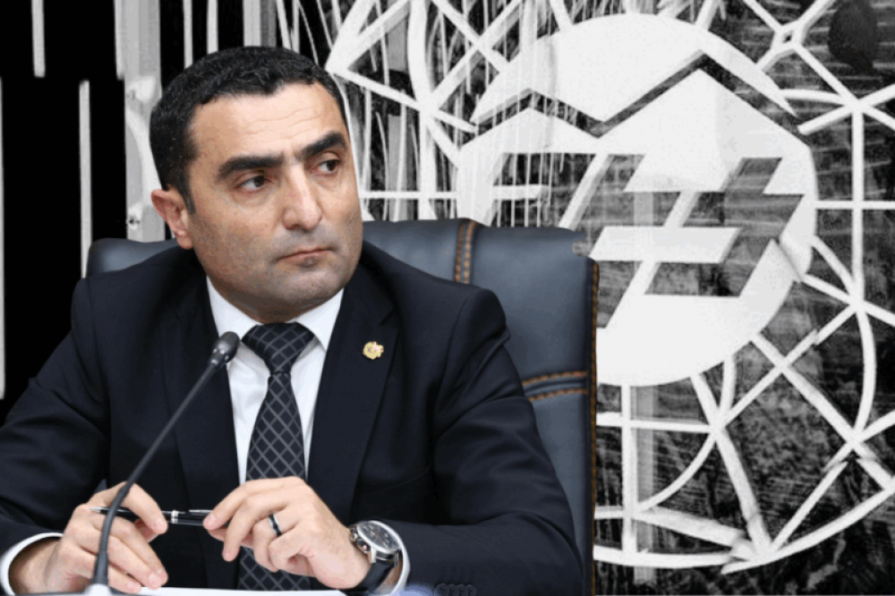 Ռոմանոս Պետրոսյանը ՀԷՑ-ում կադրային ջարդ է սկսել. հիմքում քաղաքական կամակորությունն է. «Ժողովուրդ»