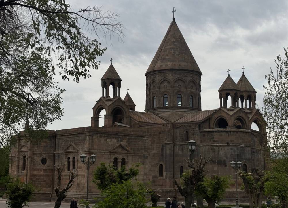 Մայր Աթոռ Սուրբ Էջմիածնում Գերագույն հոգևոր խորհրդի արտահերթ ժողով է հրավիրվել