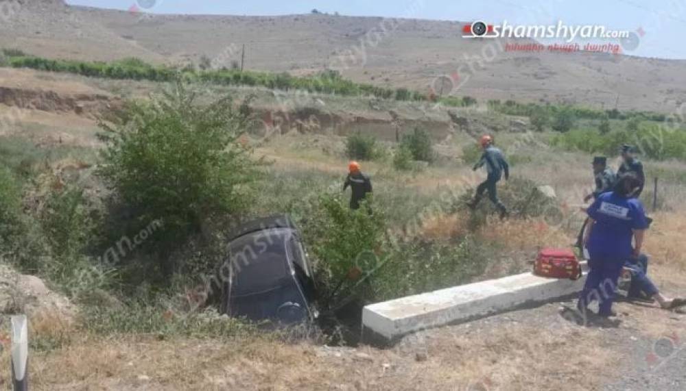 Վթար՝ Վայոց ձորում, ՊՆ զինծառայողը «Mercedes»-ով հայտնվել է ջրատարում, վիրավnր կա
