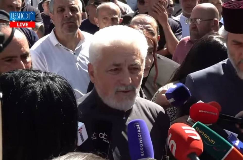 Սամվել Կարապետյանի զորակցությունը Մայր Աթոռ Սուրբ Էջմիածնին վերածվեց քաղաքական հետապնդումների. Եզրաս արքեպիսկոպոս Ներսիսյան