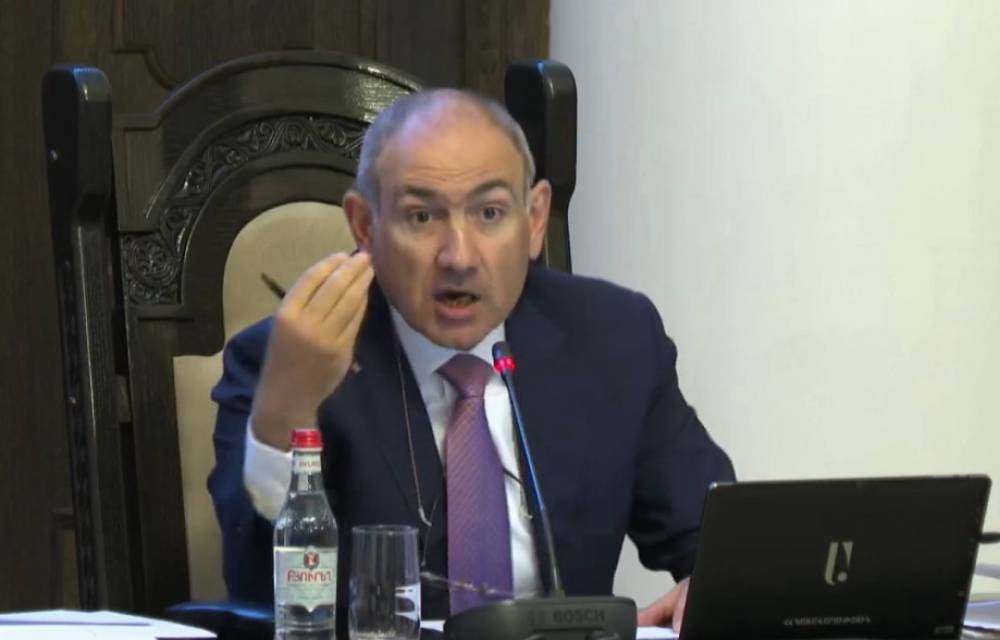 «Թալանչի, սրիկա, ստահակ. ոնց ասել եմ, որ ոչ մի ձուկ ու ոչ մի մուկ չի պլստալու, արդեն չեն պլստում». Նիկոլ Փաշինյանն էլի հունից դուրս եկավ