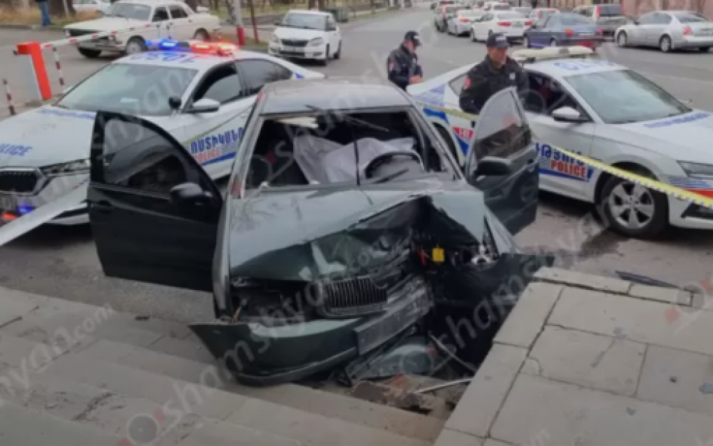 Մահվան ելքով ավտովթար․ կա վարկած, որ Skoda-ի վարորդը մինչև վթարն է հանկարծամահ եղել