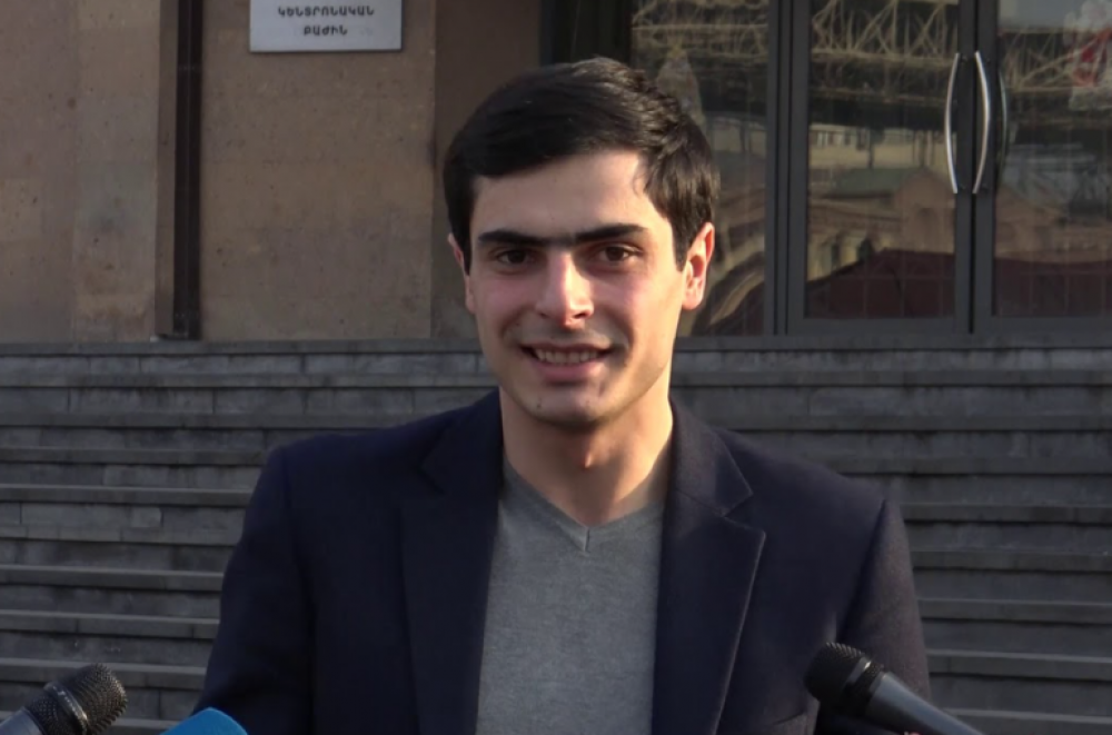 Մի քիչ դժվար է լինելու, բայց եթե մի բան չզոհենք, մեր նպատակին չենք հասնի․ Դավիթ Ափոյանը դիմեց ուսանողներին