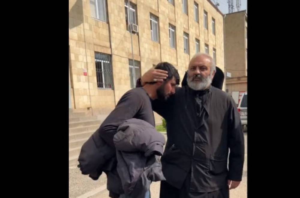 Տասը հոգով մի մարդուն խփելով բերում, հասցնում են ոստիկանություն. կիրանցեցին մանրամասներ է պատմում