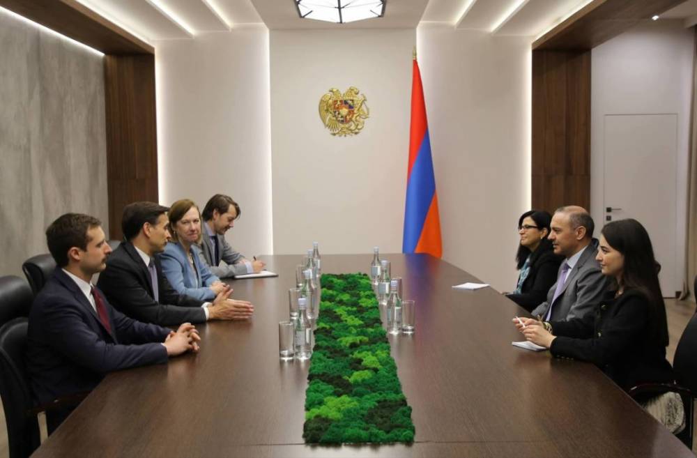 Ակնկալում ենք շարունակել մեր սերտ համագործակցությունը տարածաշրջանային բարեկեցությունն ու անվտանգությունը խթանելու ուղղությամբ. Ջոշ Հաքը՝ Արմեն Գրիգորյանին