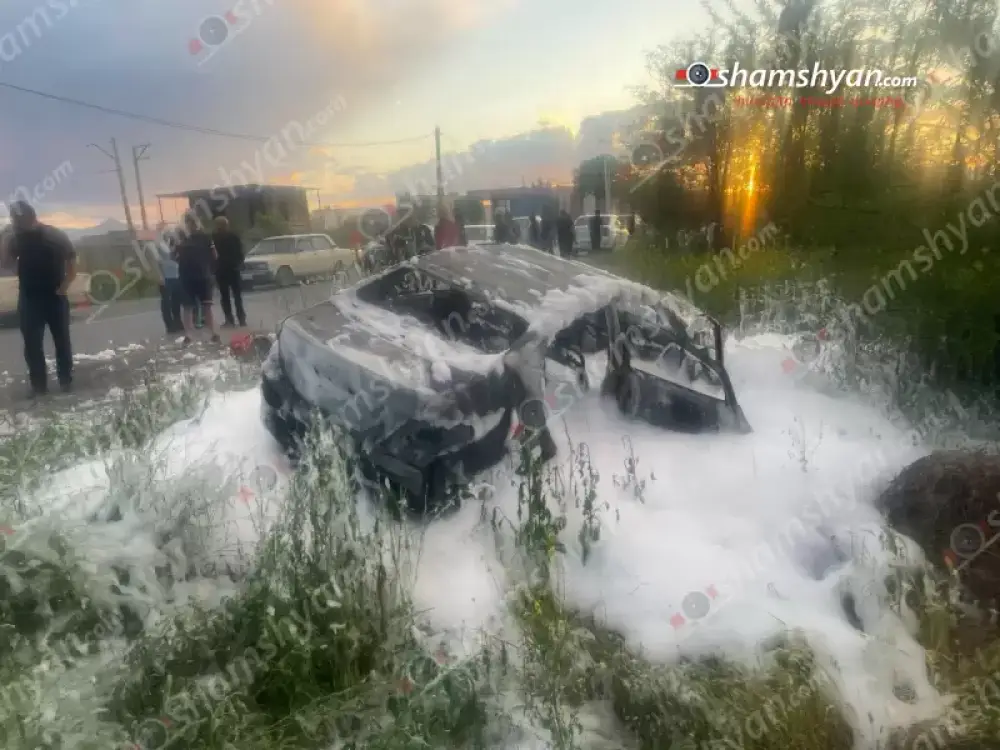 «Hyundai Solaris»-ը գազալցակայանից դուրս գալուց պայթել է. կա 3 վիրավոր