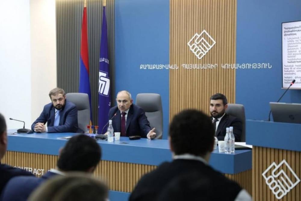 Խառն են, շատ խառն են. «Փաստ»