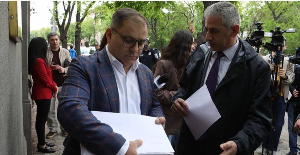 «Արթուն ենք» շարժումը հանդիպում է ունեցել ՀԱԿ անդամների հետ