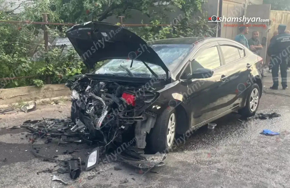 Բախվել են «Kia»-ն, «BMW»-ն ու «Opel Zafira»-ն. ընտանիքի 4 անդամ, այդ թվում՝ 2 երեխա, տեղափոխվել են հիվանդանոցներ