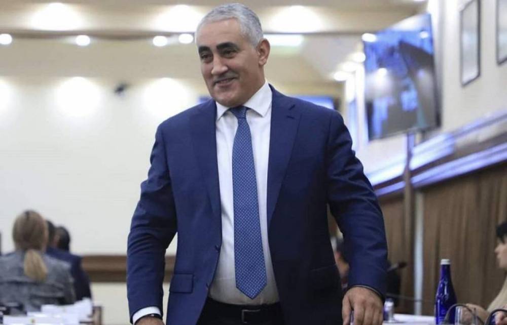 «Ո՛չ, չեմ զղջում». Նոր Նորքի արդեն նախկին թաղապետը՝ Արթուր Չախոյանին ծեծելու մասին
