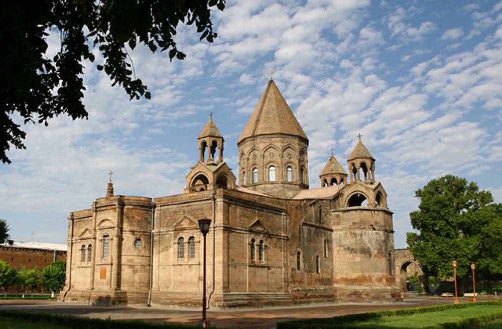 Խստորեն դատապարտում ենք Շուշիի Սուրբ Հովհաննես Մկրտիչ եկեղեցու հանդեպ իրականացված վանդալիզմը.Մայր Աթոռ Սուրբ Էջմիածին