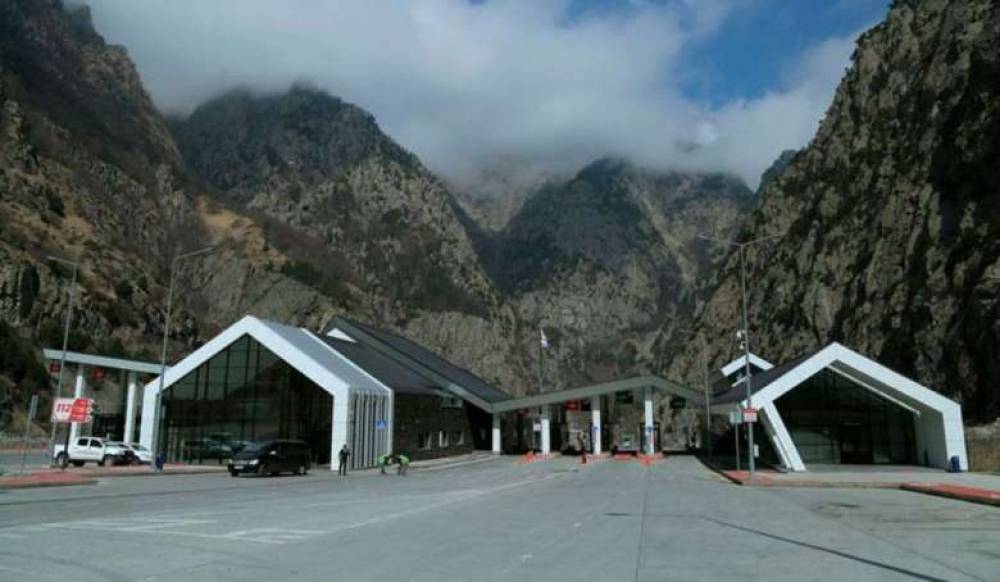 Լարս ավտոճանապարհը բաց է բոլոր տեսակի տրանսպորտային միջոցների համար