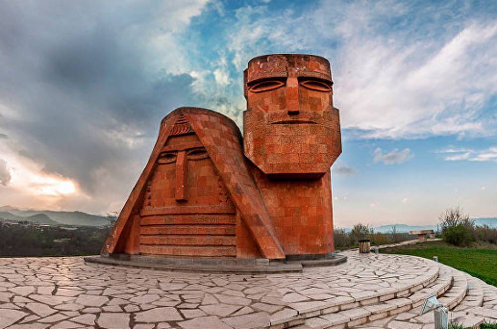 Ֆրանսիայի Օվերն-Ռոն-Ալպ շրջանը 100 հազար եվրոյի մարդասիրական օգնություն կտրամադրի Արցախին