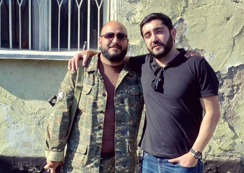Բախտս  բերեց  տեսա  ախպորս