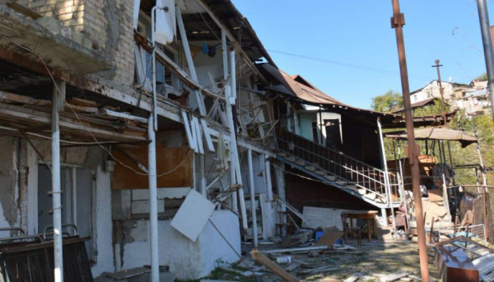 Կադրեր՝ հրթիռակոծված Ստեփանակերտից