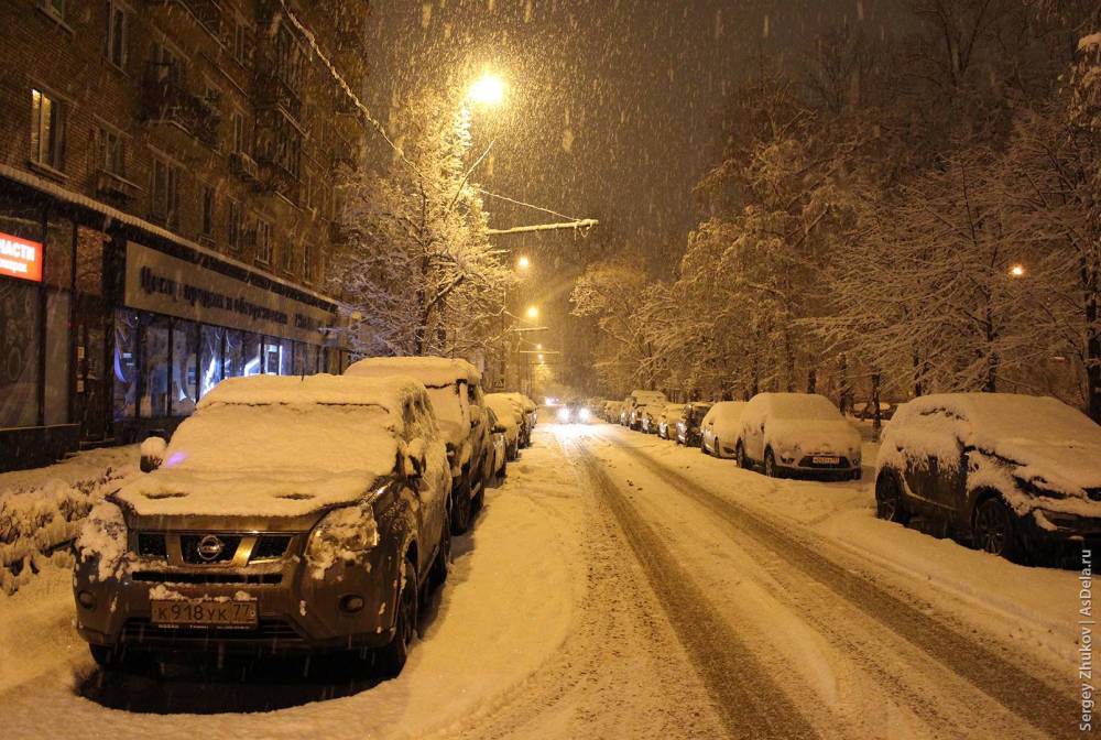 Մոսկվայում առաջին ձյունն է տեղացել (տեսանյութ)