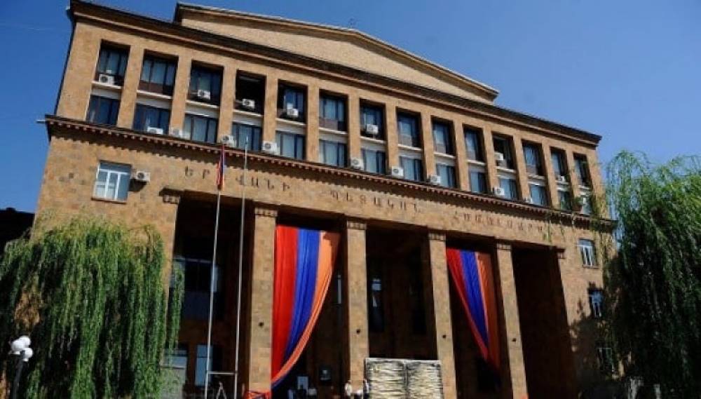 Քաղաքական հաշվեհարդար՝ ընդդիմադիր հայացքներ ունեցող դասախոսների նկատմամբ. «Փաստ»