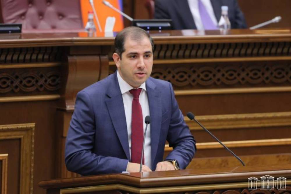 Համարները հանեցին, իջան ձոր․ «Հրապարակ»