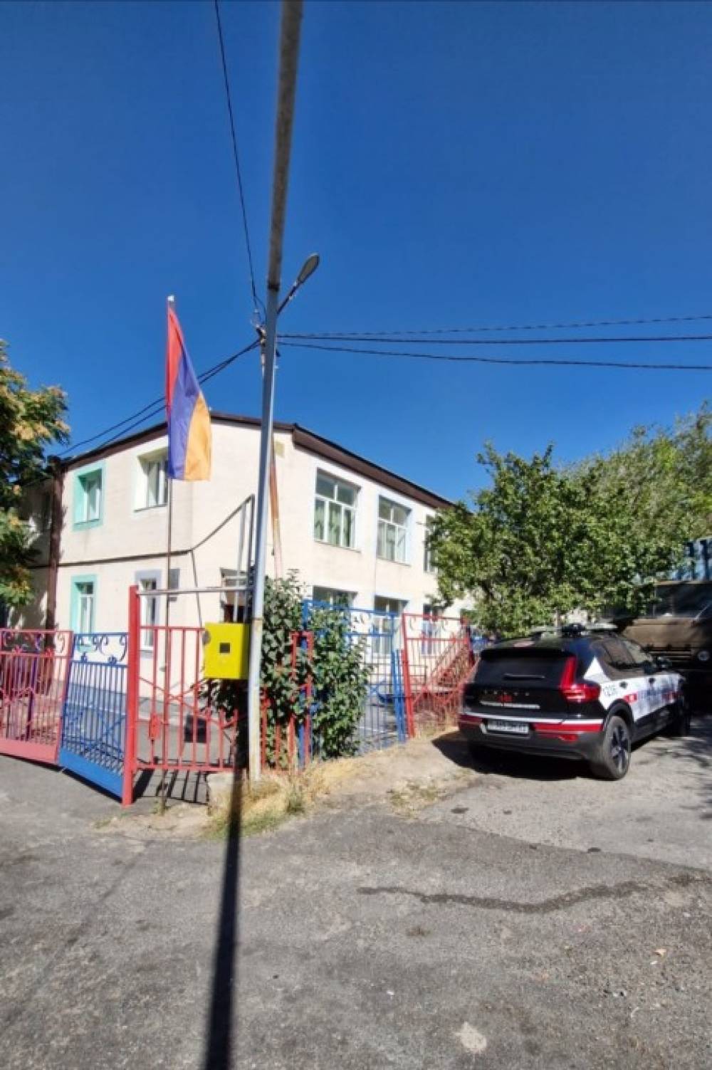 Ռազբորկա ու կրակոցներ են եղել նաև Նոր Նորքում․ մանկապարտեզի վրա կրակոցի հետք կա