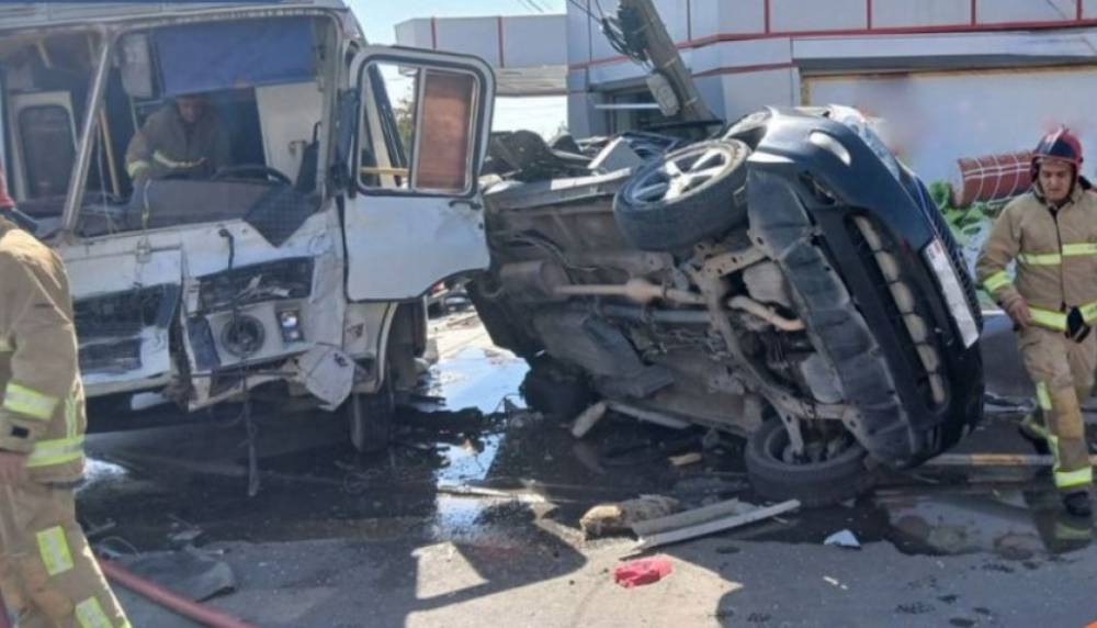Արմավիրում բախվել են ավտոբուսն ու «Lexus»-ը․ 9 տուժածներից 3-ը երեխաներ են